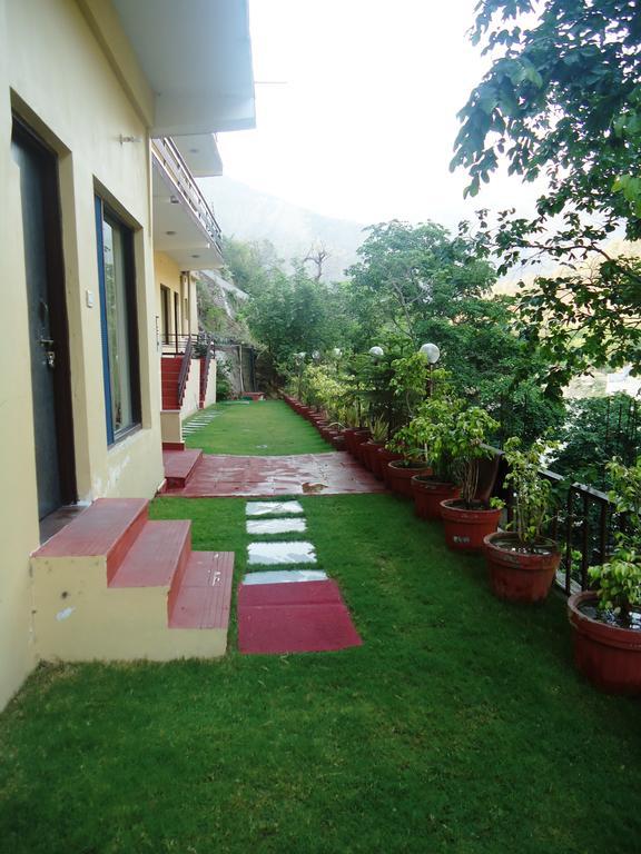 Hotel Kunwar Residencia Rishīkesh Exterior foto